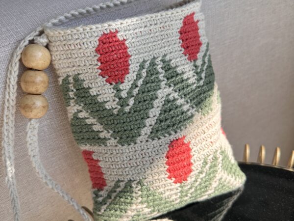 Dutch Tulips Crossbody - Advanced Beginner Level